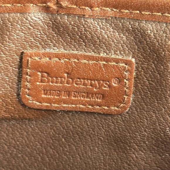 Burberry’s Small Crosshody Bag - Picture 7 of 14